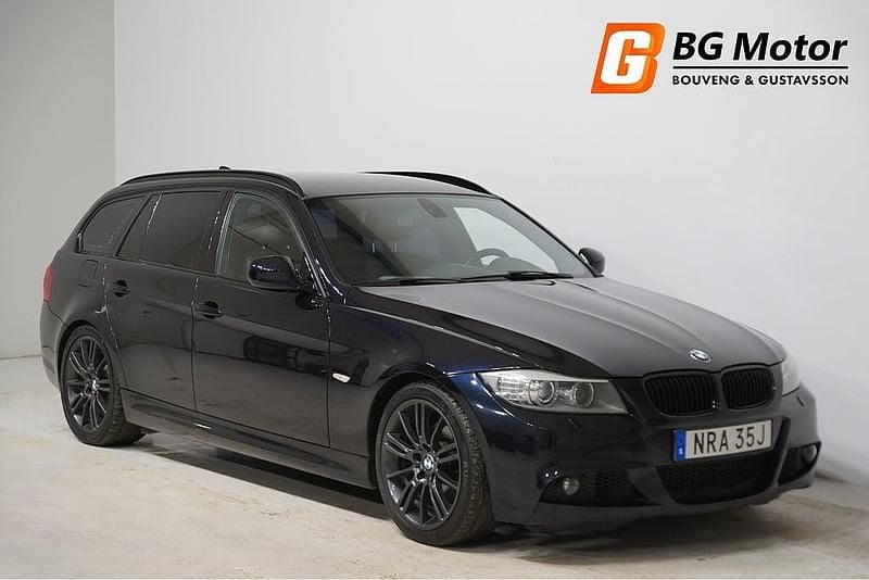 Begagnad BMW 325 M Sport 218 HK (160 kW) 2012 Svart Kombi