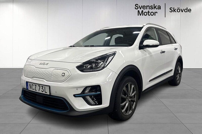 Vit Begagnad 2021 Kia e-Niro Advance SUV | 269 200 kr (Marknadspris) - Bild 1/4