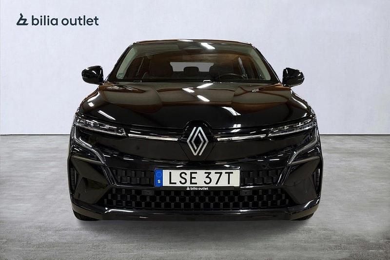 Begagnad Renault Mégane IV Equilibre 160 kW (218 HK) 2022 Svart Halvkombi