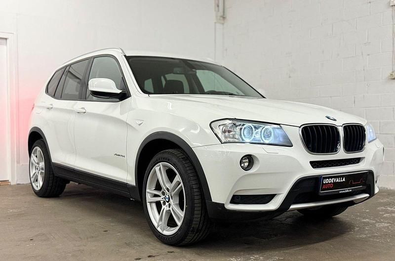 Vit Begagnad 2011 BMW X3 SUV | 99 900 kr - Bild 1/4