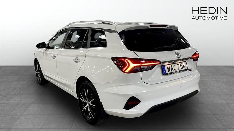 Begagnad MG MG5 EV Long Range 114 kW (156 HK) 2022 Vit Kombi