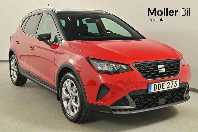 Röd (pure red midnight black m) Begagnad 2023 Seat Arona FR SUV | 199 900 kr (Marknadspris) - Bild 1/4