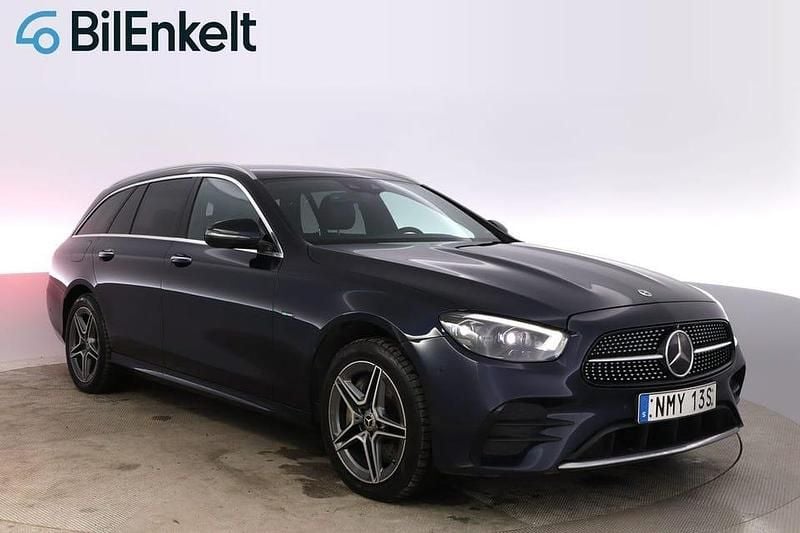 Blå Begagnad 2021 Mercedes E300 Premium | 348 900 kr (Lite dyr) - Bild 1/4