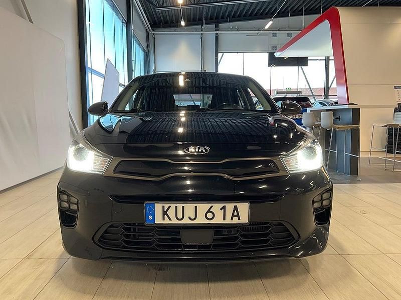 Begagnad Kia Rio GT-Line 120 HK (88 kW) 2019 Svart Halvkombi