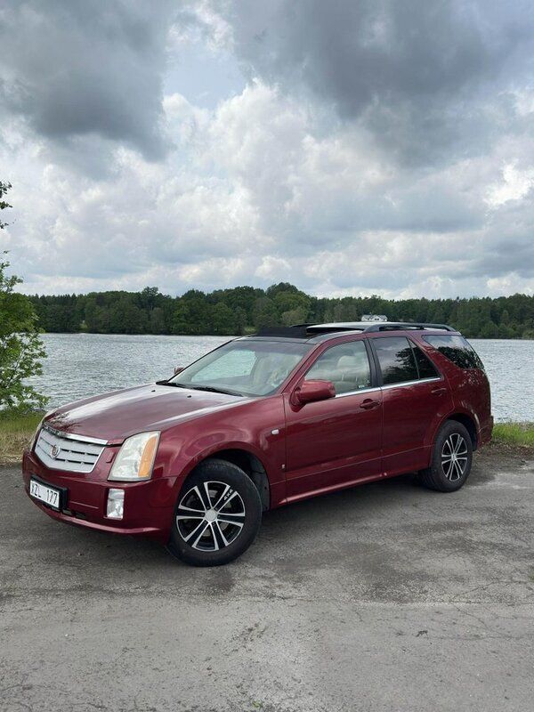 Röd Begagnad 2007 Cadillac SRX SUV | 42 000 kr - Bild 1/4