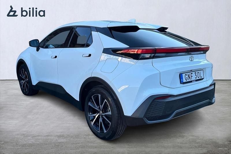 Begagnad Toyota C-HR Style 226 HK (166 kW) 2024 Vit SUV
