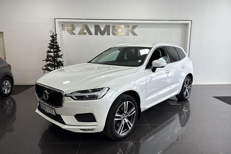 Vit Begagnad 2020 Volvo XC60 Momentum SUV | 334 000 kr (Bra pris) - Bild 1/4