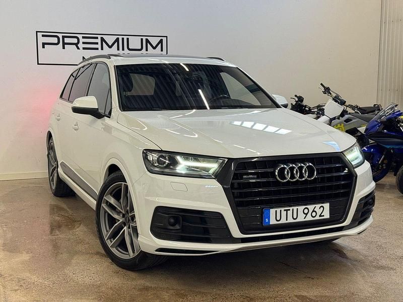 Vit Begagnad 2016 Audi Q7 S-Line SUV | 299 900 kr (Lite dyr) - Bild 1/4