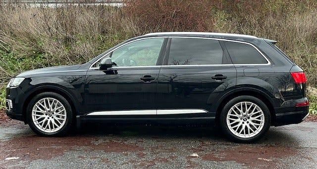 Orcasvart metallic Begagnad 2018 Audi Q7 SUV | 425 000 kr (Marknadspris) - Bild 1/4