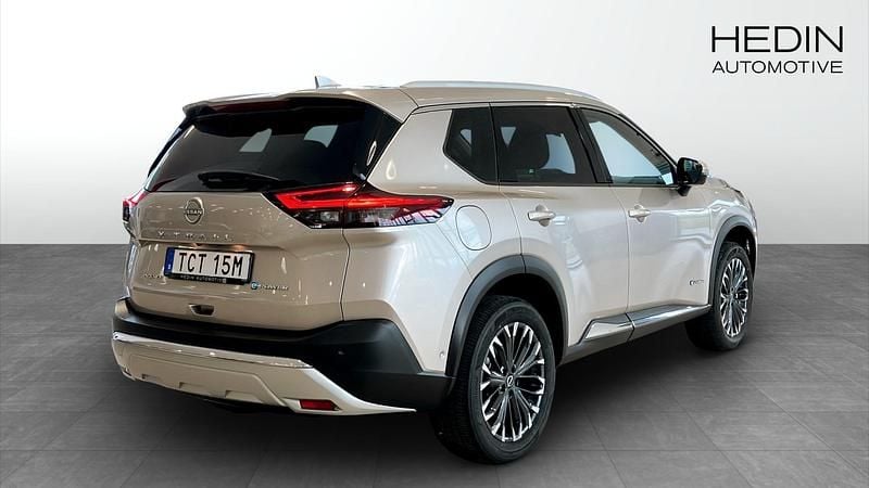 Begagnad Nissan X-Trail Tekna 214 HK (157 kW) 2025 Silver SUV