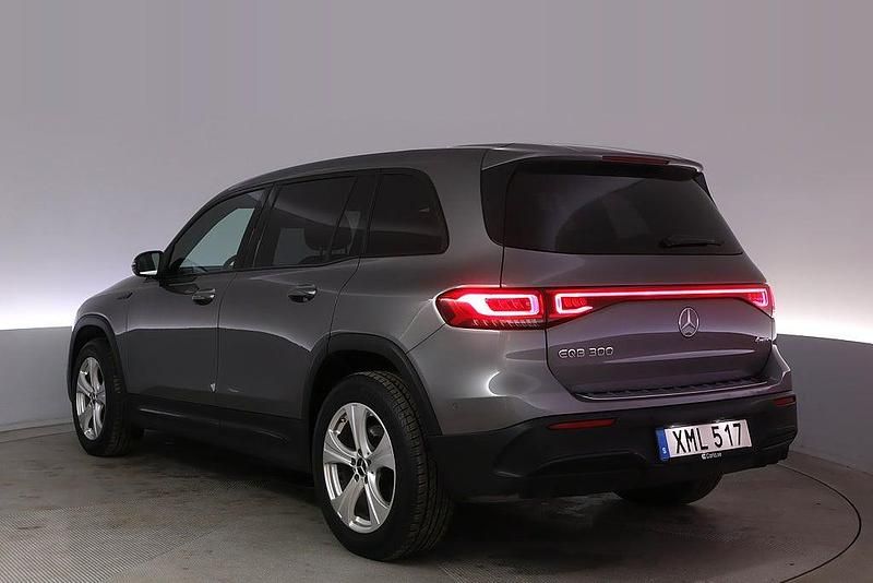 Begagnad Mercedes EQB300 AMG 167 kW (228 HK) 2022 Grå SUV
