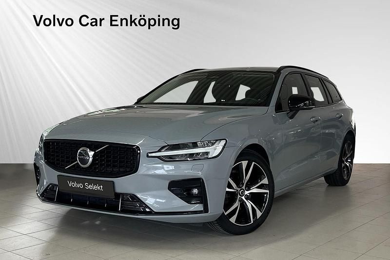Grå Begagnad 2023 Volvo V60 Plus Kombi | 379 900 kr (Marknadspris) - Bild 1/3