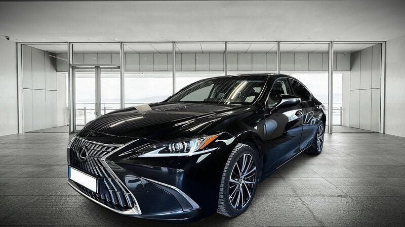Begagnad 2023 Lexus ES300H Limited Edition Sedan | 329 000 kr (Superpris) - Bild 1/4
