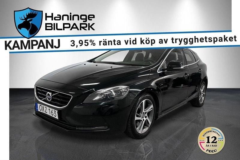 Svart Begagnad 2015 Volvo V40 Momentum Kombi | 99 995 kr (Bra pris) - Bild 1/2