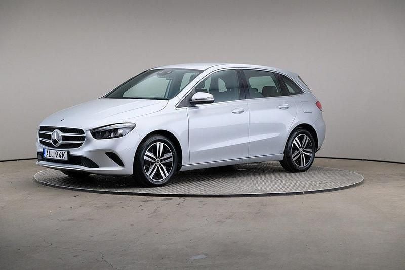Silver Begagnad 2022 Mercedes B250e Minibuss | 285 000 kr (Dyr) - Bild 1/4