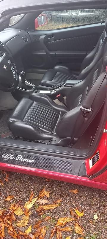 Begagnad Alfa Romeo Spider 155 HK (114 kW) 1998 Cab