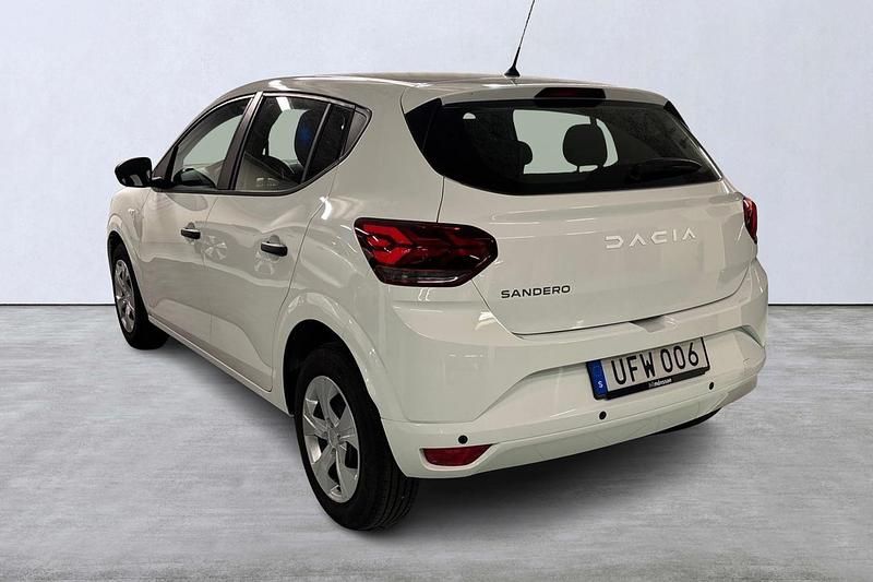 Begagnad Dacia Sandero Essentiel 91 HK (66 kW) 2023 Vit Halvkombi