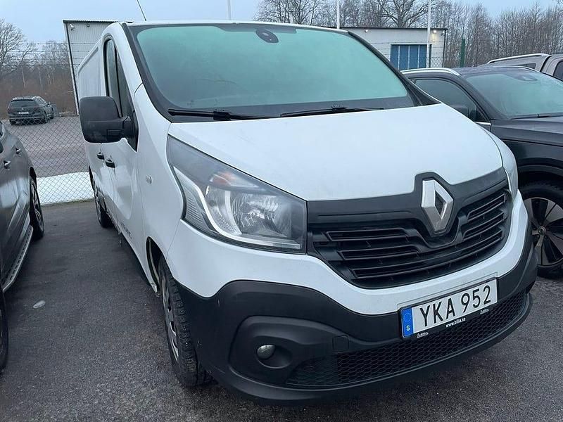 Begagnad Renault Trafic 125 HK (91 kW) 2017 Vit Minibuss