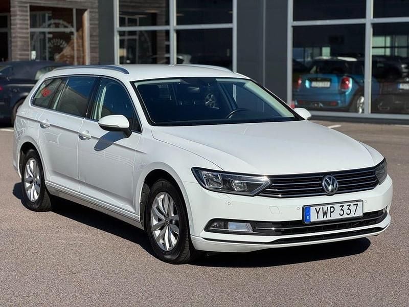Begagnad VW Passat 150 HK (110 kW) 2018 Vit Kombi