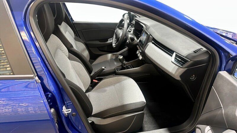 Begagnad Renault Clio V Evolution 92 HK (67 kW) 2025 Blå (blue) Halvkombi