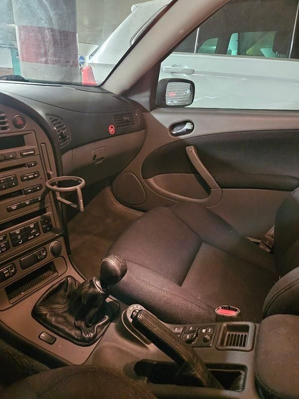 Begagnad 2004 Saab 9-5 Kombi | 12 000 kr (Bra pris) - Bild 1/4