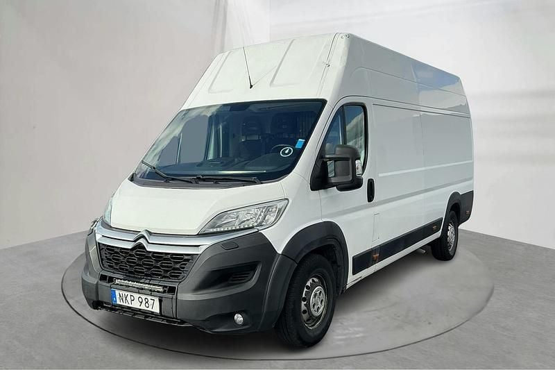 Vit Begagnad 2018 Citroën Jumper Minibuss | 109 000 kr - Bild 1/4