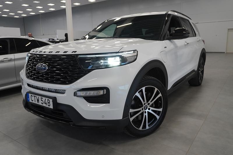 Begagnad Ford Explorer ST-Line 363 HK (266 kW) 2022 Vit SUV