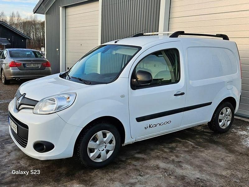 Vit Begagnad 2018 Renault Kangoo Van | 79 000 kr (Marknadspris) - Bild 1/4