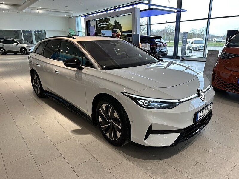 Vit Ny 2024 VW ID.7 Pro Sedan | 649 500 kr (Dyr) - Bild 1/4