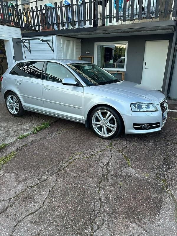 Begagnad 2012 Audi A3 Halvkombi | 67 500 kr (Bra pris) - Bild 1/4