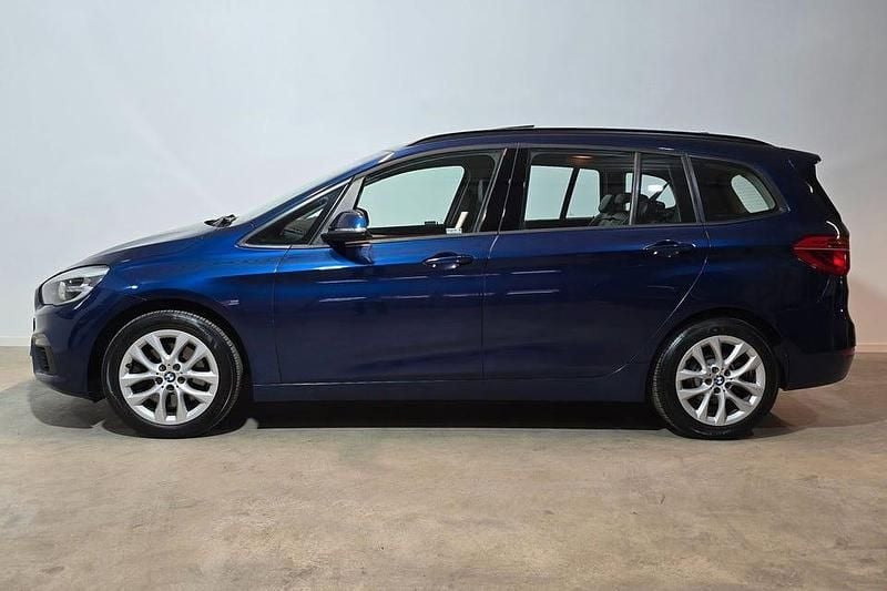 Begagnad BMW 220 Gran Tourer Advantage 192 HK (141 kW) 2016 Blå Minibuss