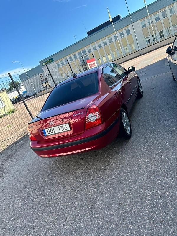 Begagnad Hyundai Elantra 143 HK (105 kW) 2004 Sedan