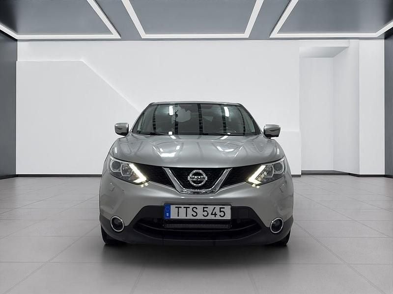 Begagnad Nissan Qashqai 131 HK (96 kW) 2017 Silver SUV