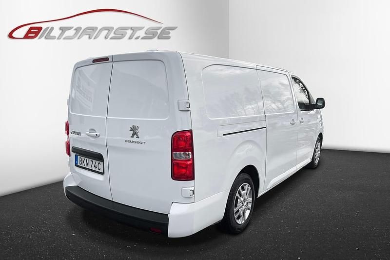 Begagnad Peugeot e-Expert 100 kW (137 HK) 2022 Vit Van