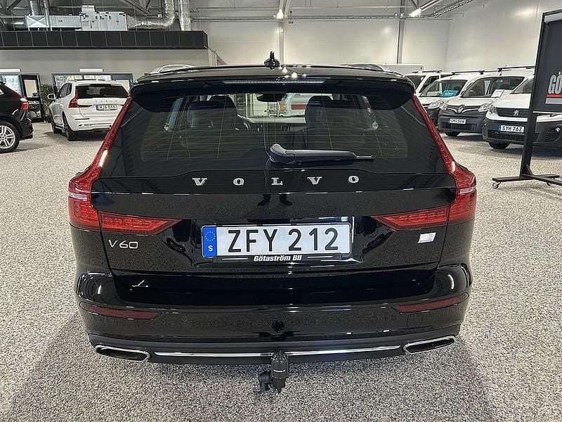Begagnad Volvo V60 Inscription 253 HK (186 kW) 2020 Svart Kombi