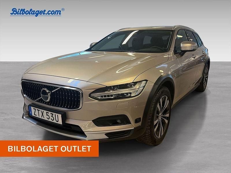 Grå Begagnad 2024 Volvo V90 CC Plus Kombi | 469 800 kr (Marknadspris) - Bild 1/4