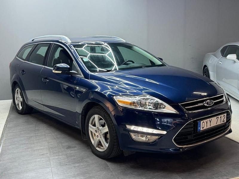Begagnad Ford Mondeo 203 HK (149 kW) 2012 Blå Kombi
