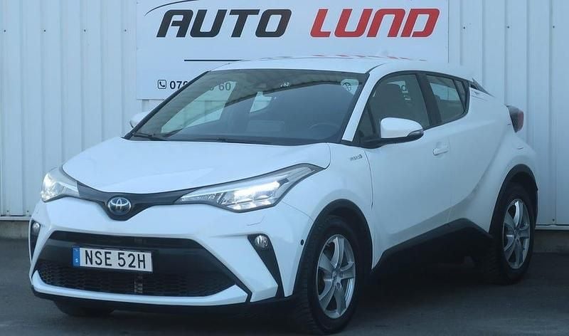 Begagnad Toyota C-HR Active 122 HK (89 kW) 2021 Vit SUV