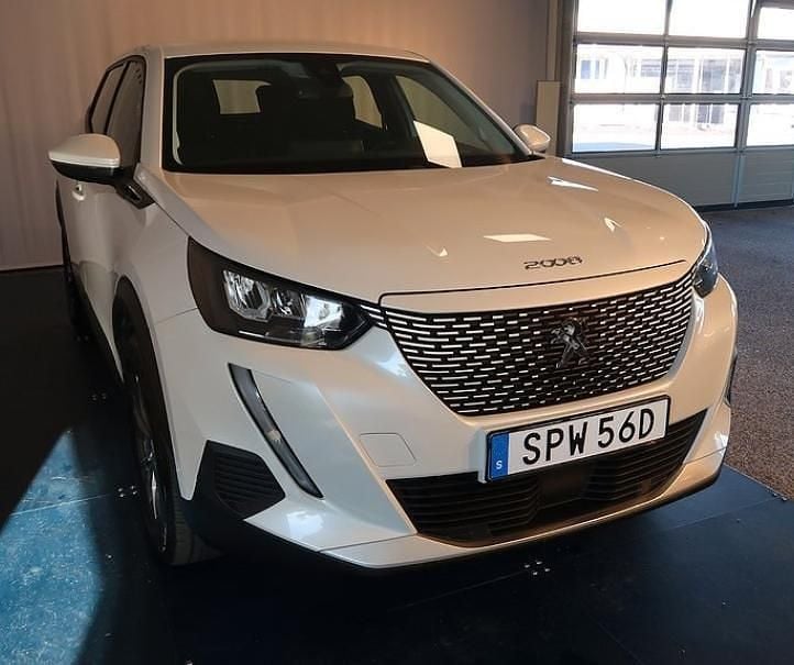 Vit Begagnad 2021 Peugeot e-2008 SUV | 193 000 kr (Marknadspris) - Bild 1/4