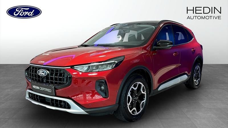 Röd (red) Begagnad 2024 Ford Kuga Business Edition SUV | 389 900 kr - Bild 1/4