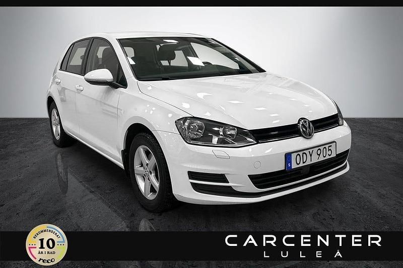 Begagnad VW Golf VII 110 HK (80 kW) 2016 Vit Halvkombi