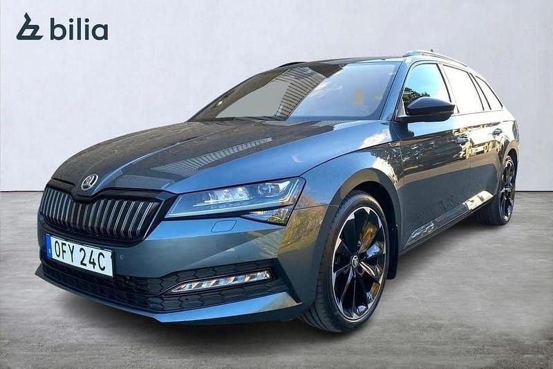 Grå Begagnad 2020 Skoda Superb Kombi | 259 900 kr (Bra pris) - Bild 1/3