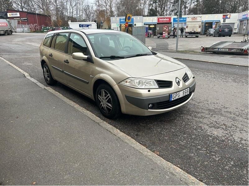 Brun Begagnad 2008 Renault Mégane GrandTour Kombi | 26 000 kr (Bra pris) - Bild 1/4