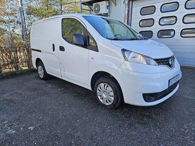 Begagnad Nissan NV200 S 110 HK (80 kW) 2018 Vit Minibuss