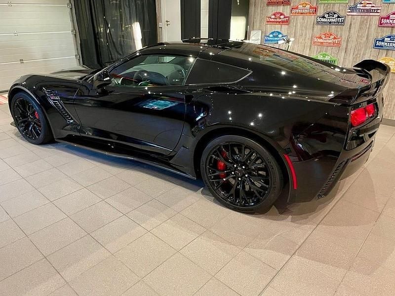 Svart Begagnad 2018 Chevrolet Corvette Z06 Sportkupé | 1 199 000 kr - Bild 1/4