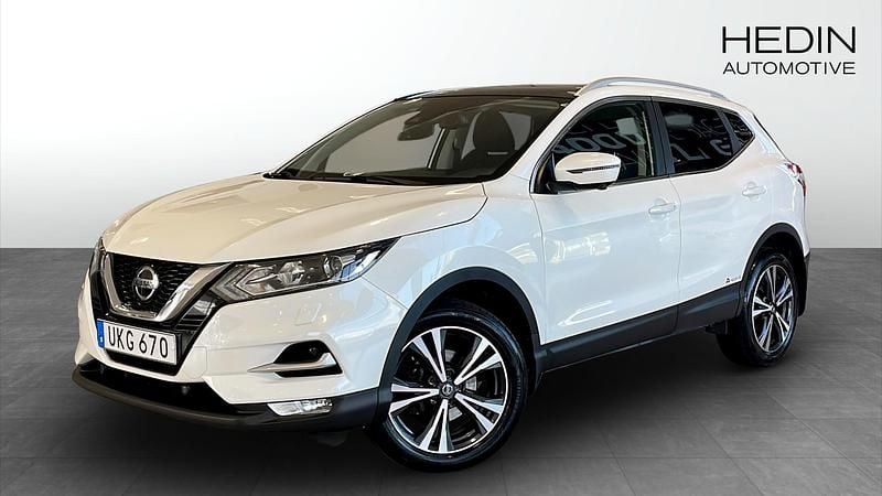 Vit (white) Begagnad 2019 Nissan Qashqai N-Connecta SUV | 159 900 kr (Marknadspris) - Bild 1/4