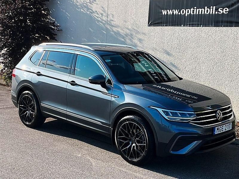 Begagnad VW Tiguan Allspace 150 HK (110 kW) 2023 Grå (gråmet) SUV