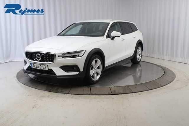 Begagnad 2022 Volvo V60 CC Kombi | 344 900 kr (Marknadspris) - Bild 1/4