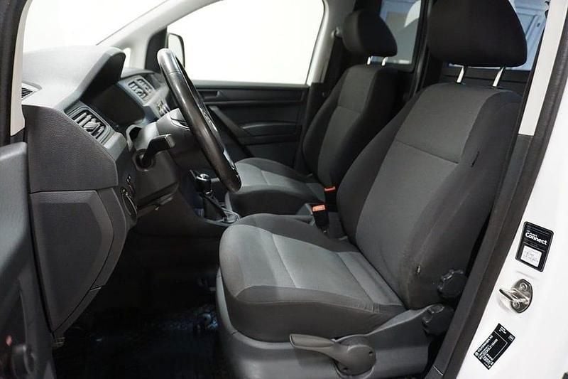 Begagnad VW Caddy 75 HK (55 kW) 2020 Vit (candyvit) Minibuss