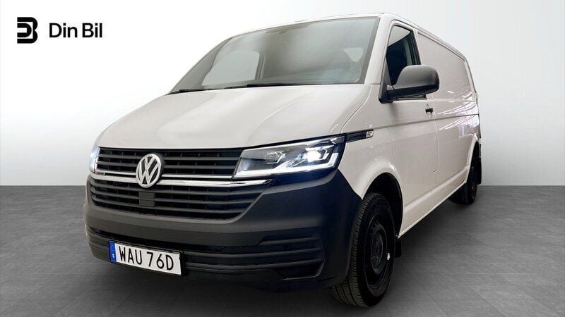 Vit (candyvit) Begagnad 2024 VW T6.1 Van | 559 900 kr (Marknadspris) - Bild 1/4
